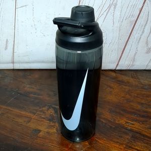 (NEW) Nike Water Bottle Smoke Grey